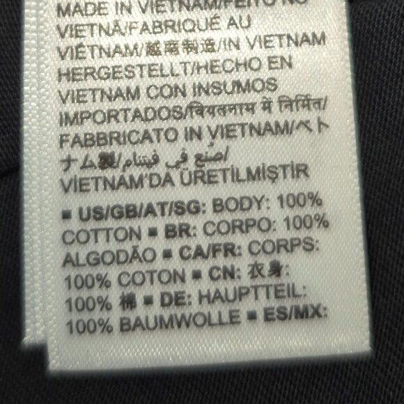 NWOT Amazon Essentials Black Disney Short-Sleeve Crew-Neck T-Shirt (L) - Picture 6 of 7